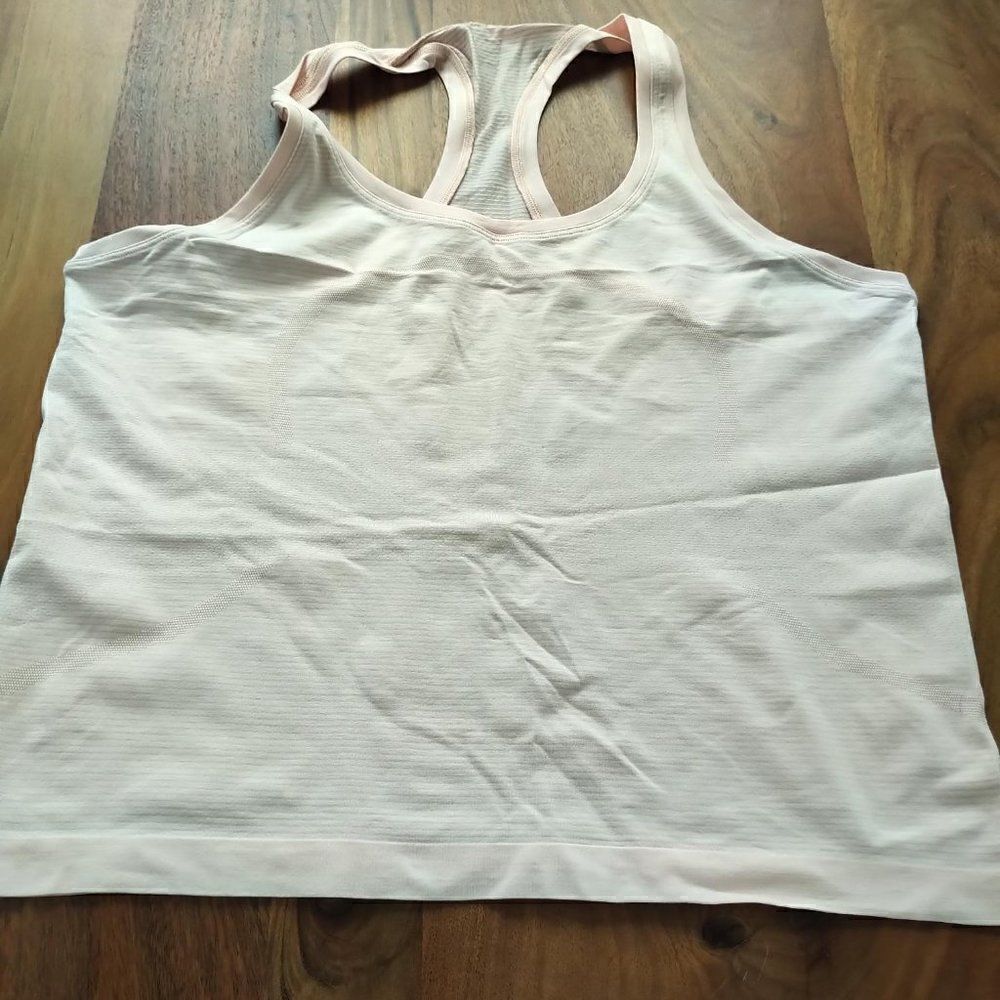 Lululemon Swiftly Tech Racerback 2.0 *Race Length
